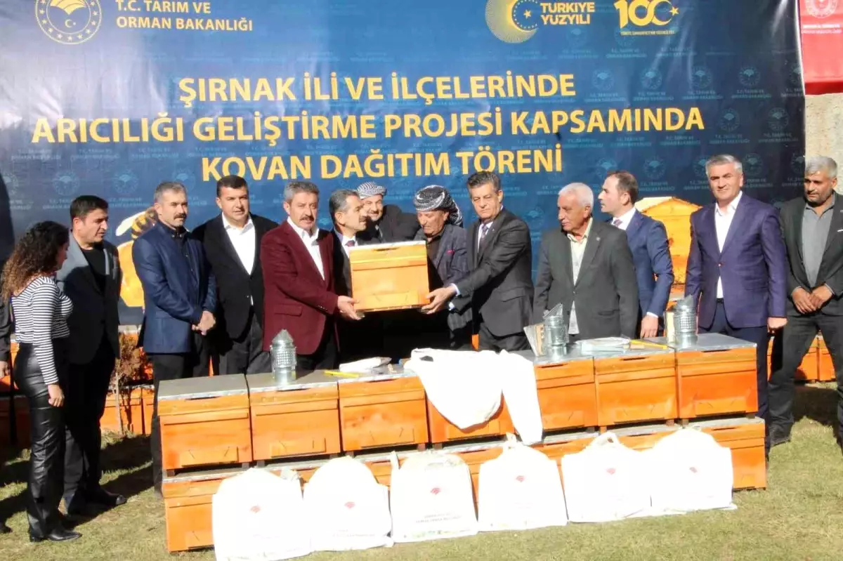 Şırnak'ta 'Arıcılığı Geliştirme Projesi' Kapsamında 4,5 Milyon Liralık Arı Kovanı Dağıtımı